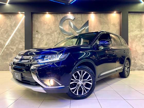 MITSUBISHI OUTLANDER 2.0 COMFORT 16V GASOLINA 4P AUTOMÁTICO MITSUBISHI OUTLANDER 2.0 COMFORT 16V GASOLINA 4P AUTOMÁTICO